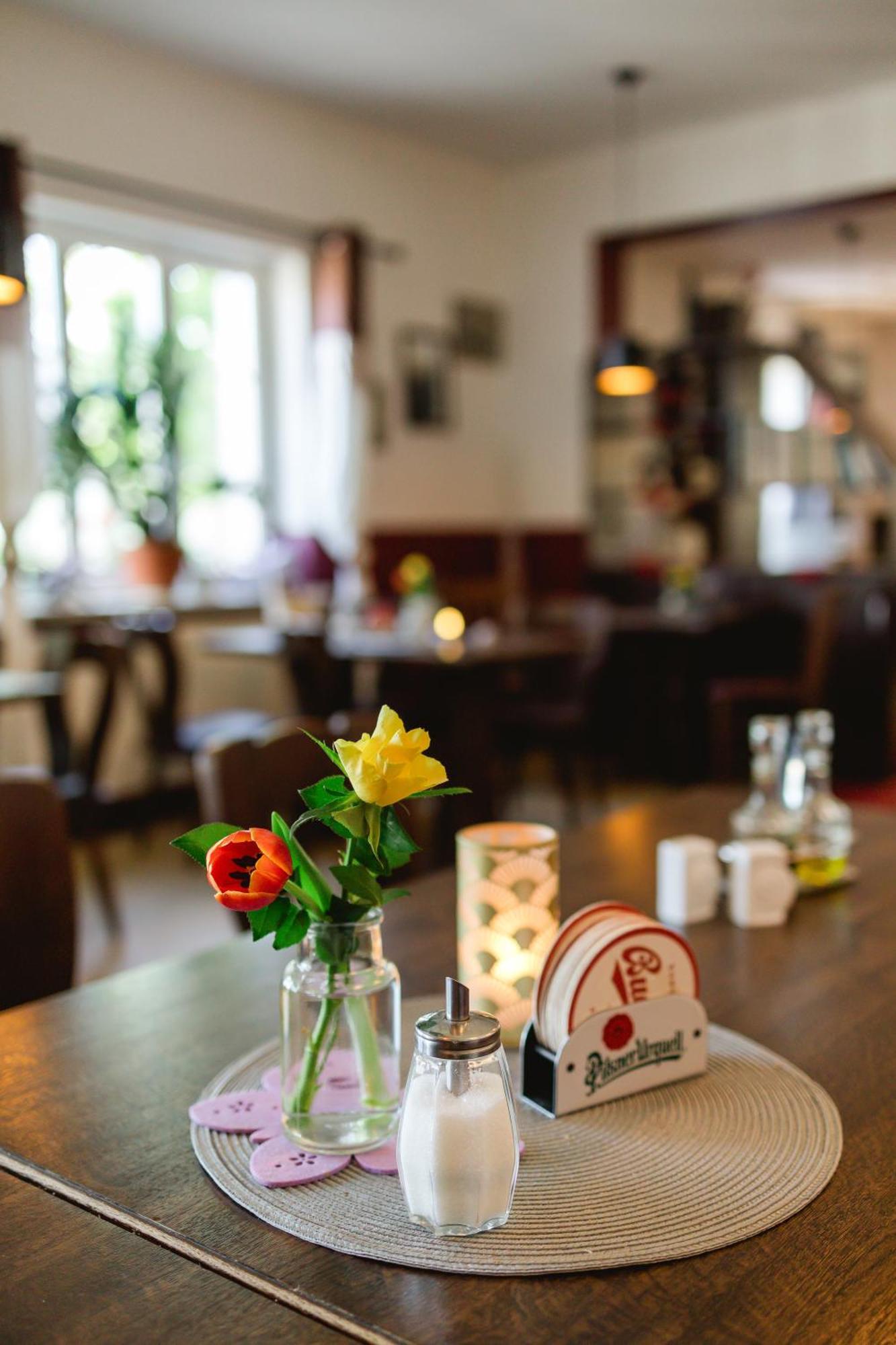 Fliegerhorst Hotel Dresden Buitenkant foto